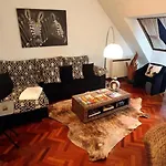 Daire Luxury With Sea View In Malpica, 230 Sq.m *