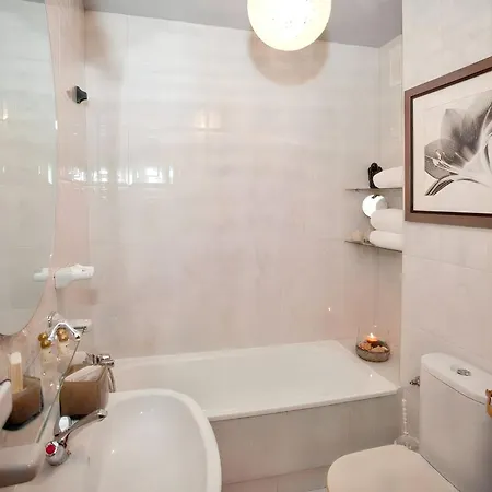 Luxury With Sea View In Malpica, 230 Sq.m Malpica