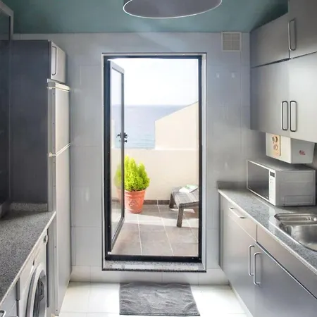 Apartamento Luxury With Sea View In Malpica, 230 Sq.m Malpica