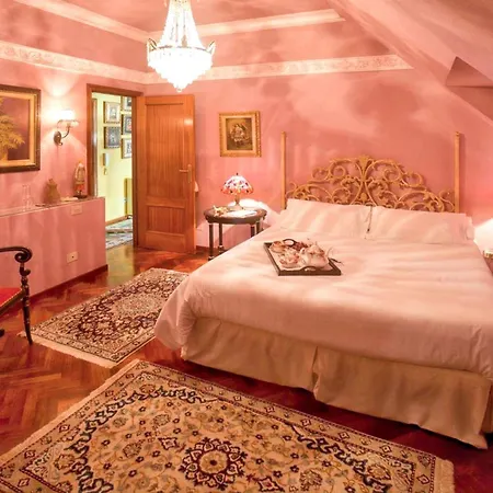 Luxury With Sea View In Malpica, 230 Sq.m Apartment