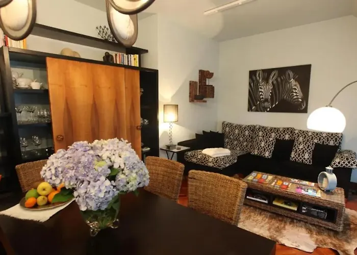 Luxury With Sea View In Malpica, 230 Sq.m Appartement *